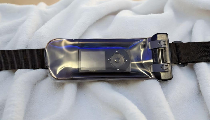 Aquapac Waterproof Insulin Pump Case, Made in The UK, 3 Sizes, Belt, Travel Essential, 5 Year Warranty, Eco Friendly, Diabetic, Watersports (Small)