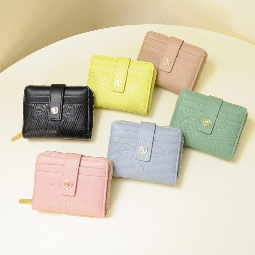 WomenÃ¢ÂÂs RFID Bifold Wallet ID Window Zipper Coin Pocket Ã¢ÂÂ One Size