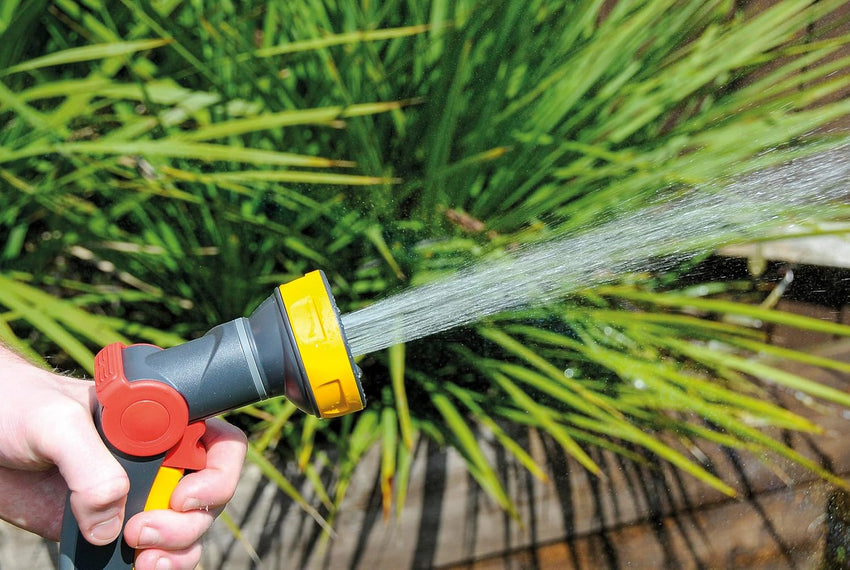 HOZELOCK 8-Jet Metal Multi Spray Gun with 8 Patterns for Garden Hose - 8-Pattern