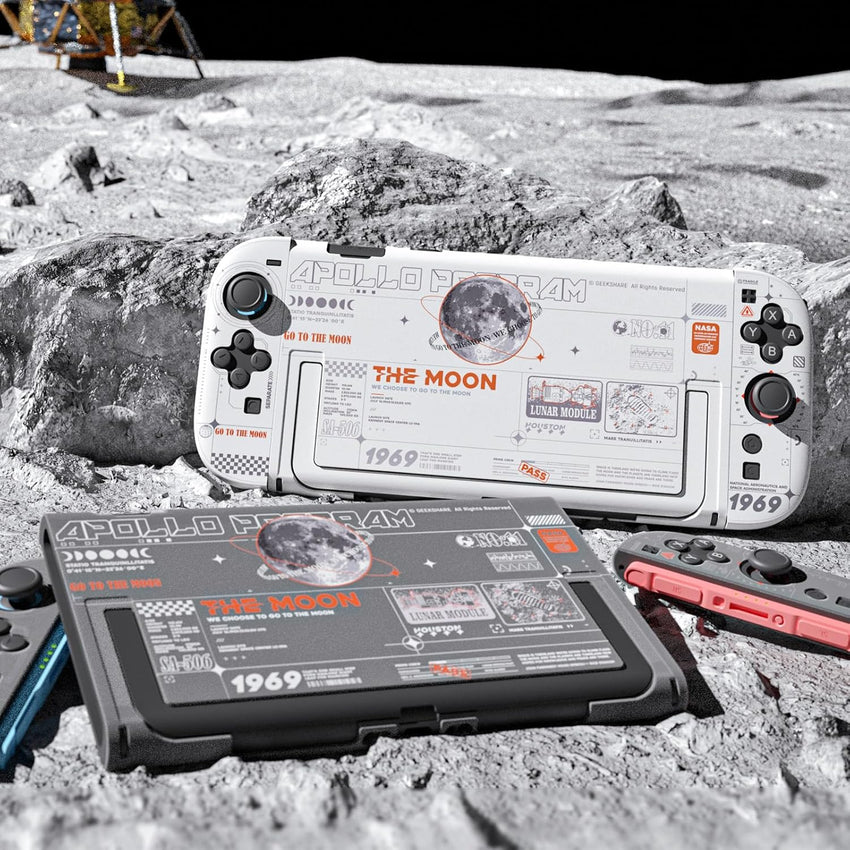 Hard Case for Switch 2 Anti-Scratch Transparent Protective Cover with Detachable Handle Moon