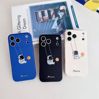 Yonds Queen for iPhone 17 Pro Max Cute Case, Cool Cartoon Swing Astronaut Planet Moon Design Stylish TPU Bumper Shockproof Anti-Slip Protector Fashion Case (Black Planet, iPhone 17 Pro Max)