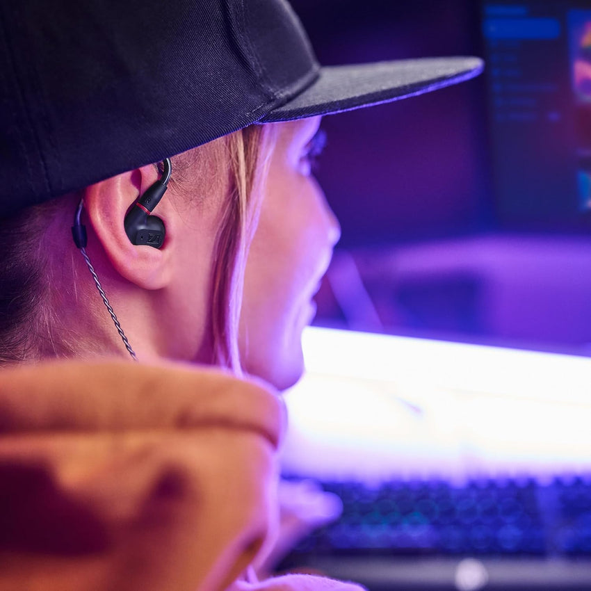Sennheiser IE 200 Wired Audiophile Stereo Earphones - Corded In-Ear Buds with High Fidelity Superior Clear Sound, True-to-Life Voicing and an Impactful Bass - Black