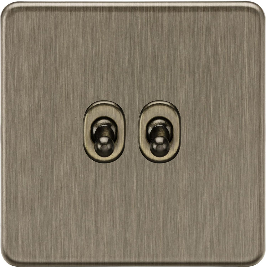Knightsbridge 10AX 2G 2-Way Toggle Switch â Antique Brass